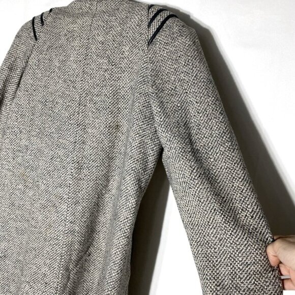 Vintage Collection Elegante Grey Wool Button Front Overcoat 6 - Picture 13 of 15